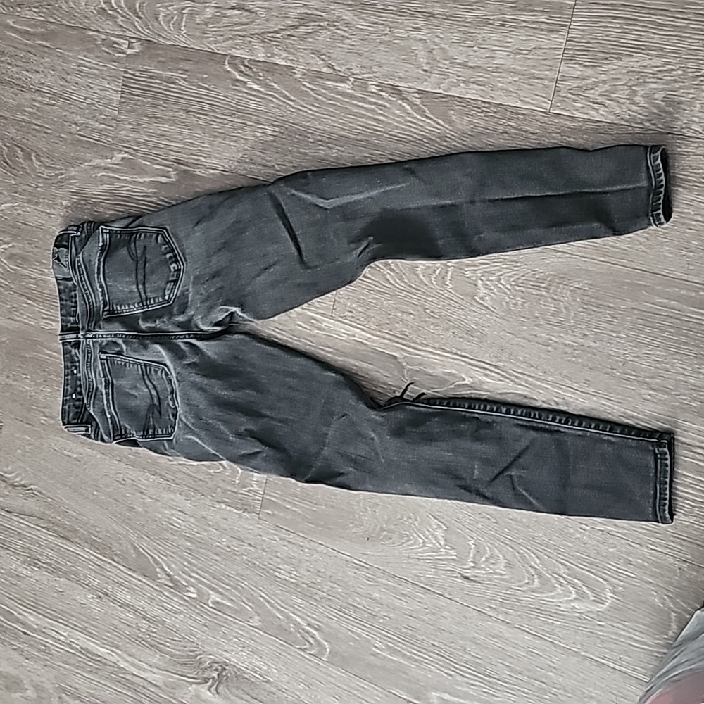 Womens super high rise jegging, black. American Eagle Outfitters. Sz 2 short - Picture 7 of 9